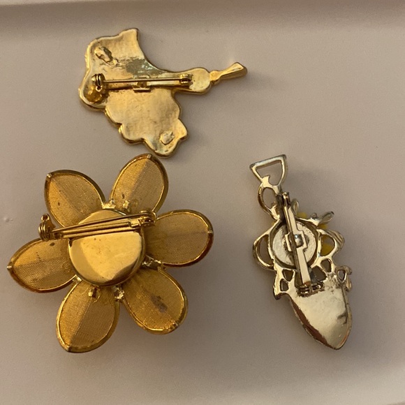 9 Vintage Floral Flower Themed Pins Brooches incl Sarah Coventry Avon Monet - Picture 16 of 16